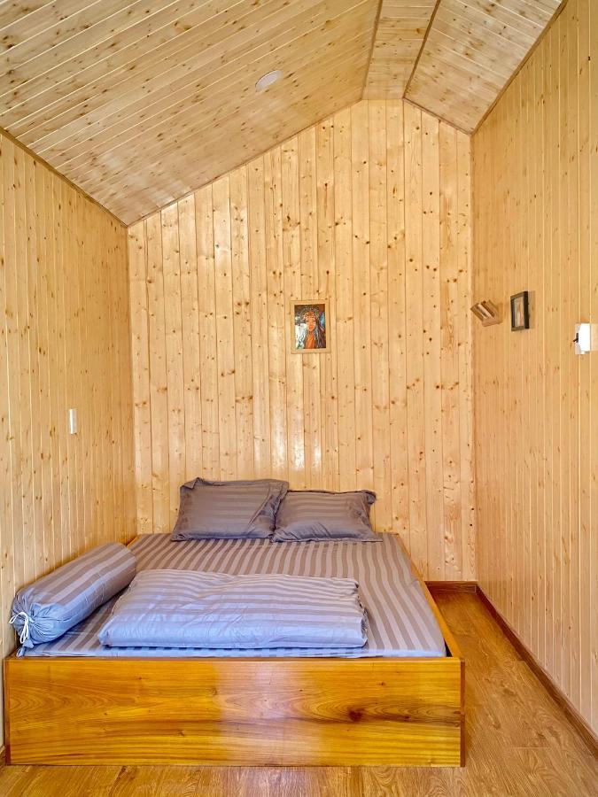 Henisi Homestay Mang Den Kon Von Kla Екстериор снимка